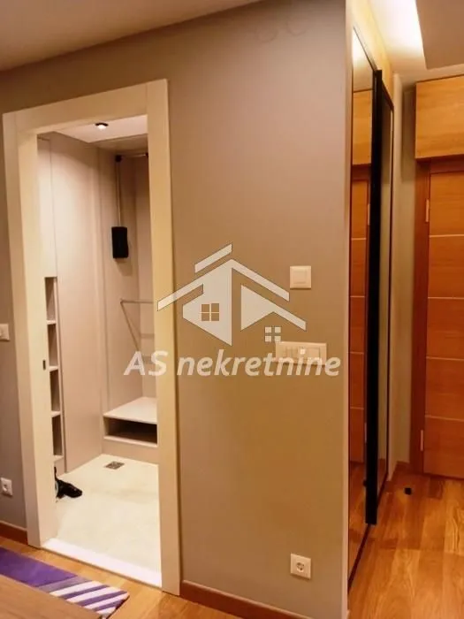 Rent, three bedroom apartment, 98m², Novi Beograd Blok 65, Novi Beograd Sve Podlokacije