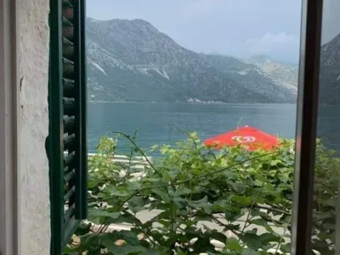 Prodaja, kuća, 300m², Herceg Novi, Crna Gora - image 2