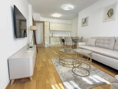 Rent, one bedroom apartment, 50m², City Kvart, Podgorica - image 3