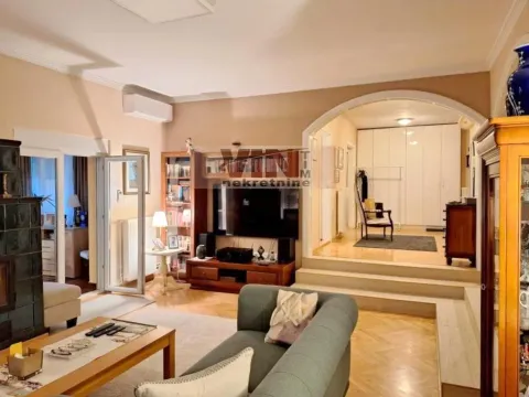 Sale, house, 500m², Jajinci, Voždovac Sve Podlokacije