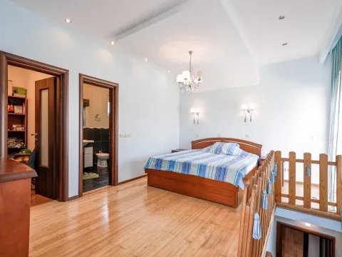 Prodaja, kuća, 220m², Donja Lastva, Tivat - image 22