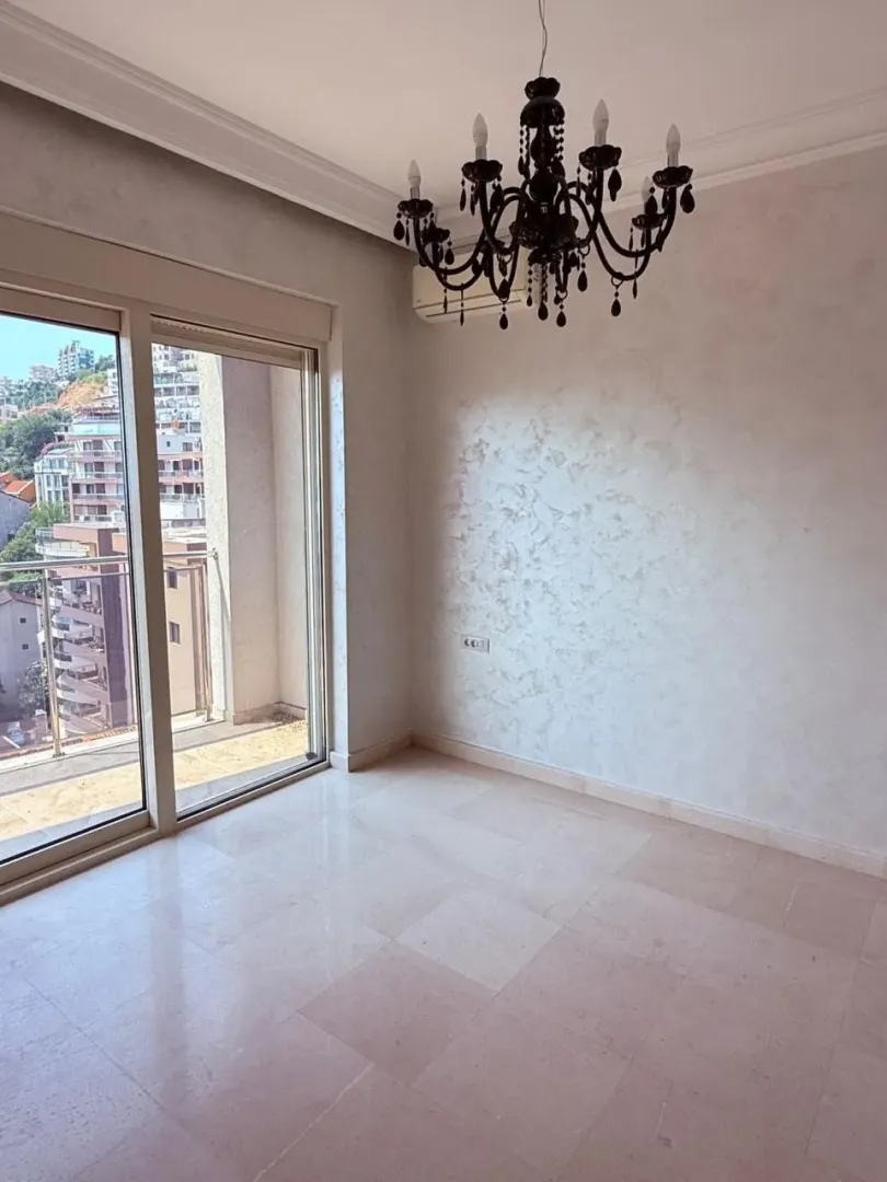 Sale, three bedroom apartment, 326m², Gospoština, Budva