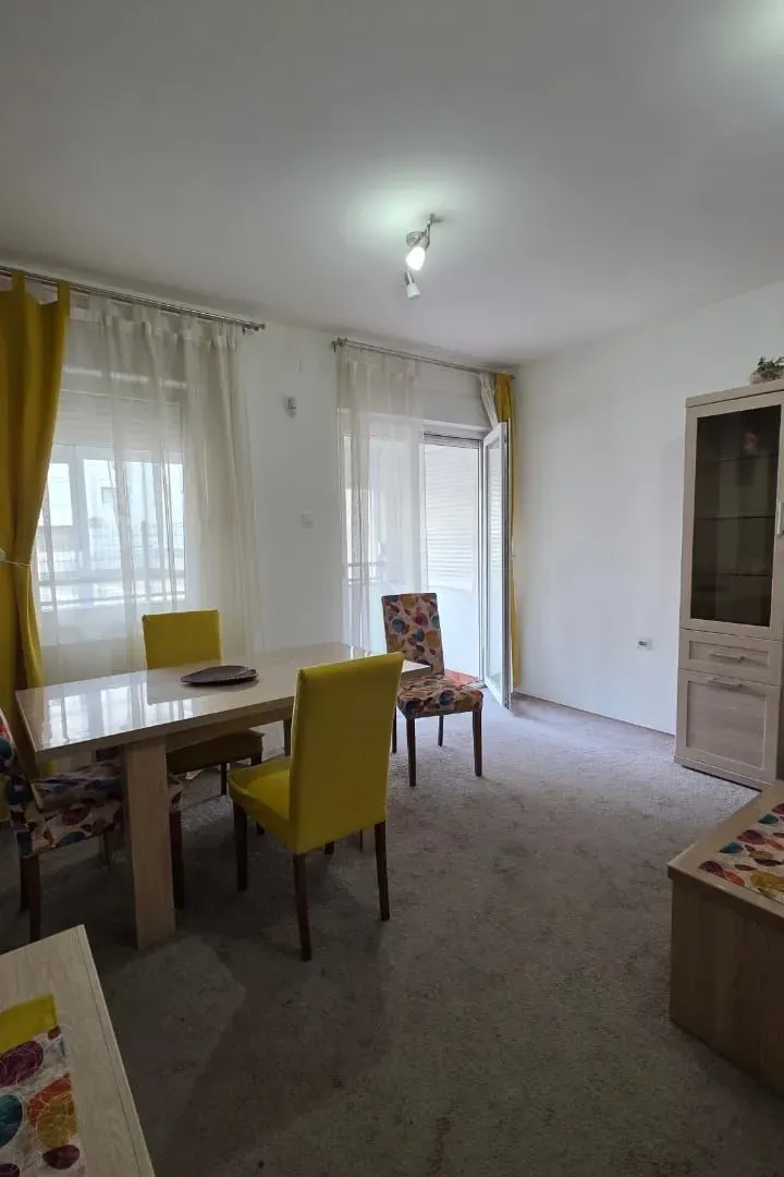 Prodaja, dvosoban stan, 62m², Blok 9, Podgorica