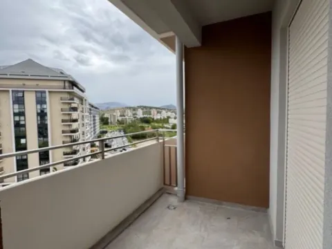 Izdavanje, jednosoban stan, 49m², Central Point, Podgorica - image 8