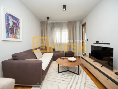 Izdavanje, jednosoban stan, 50m², Tološi, Podgorica - image 1