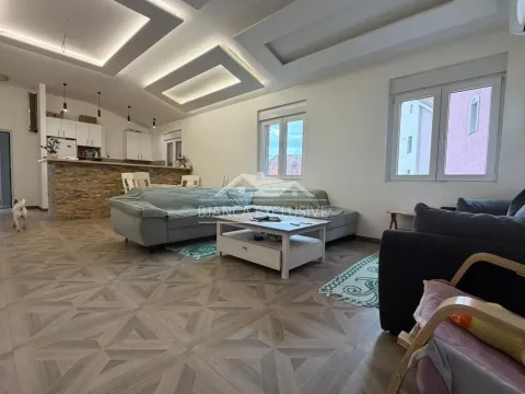 Prodaja, četvorosoban stan, 86m², Zemun Sve Podlokacije, Beograd - image 15