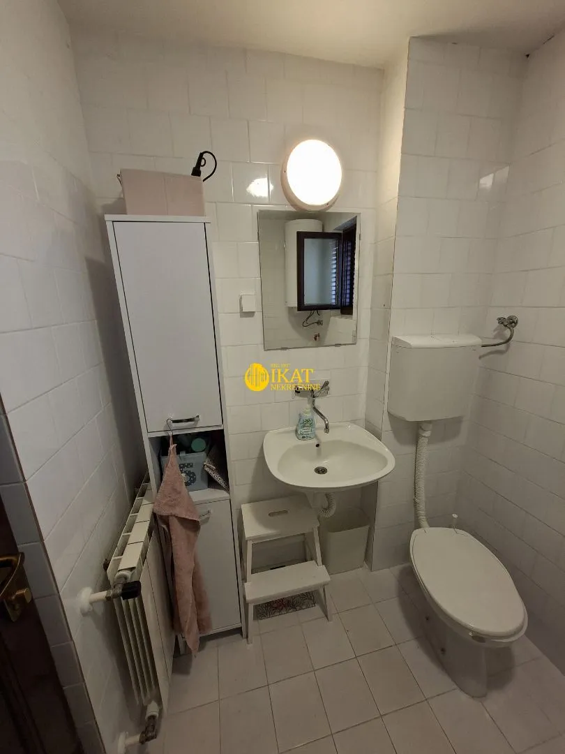 Prodaja, trosoban stan, 73m², Stari Grad, Beograd