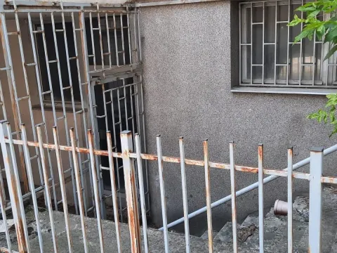 Rent, parking/garage, 26m², Južni Bulevar, Vračar Sve Podlokacije - image 11