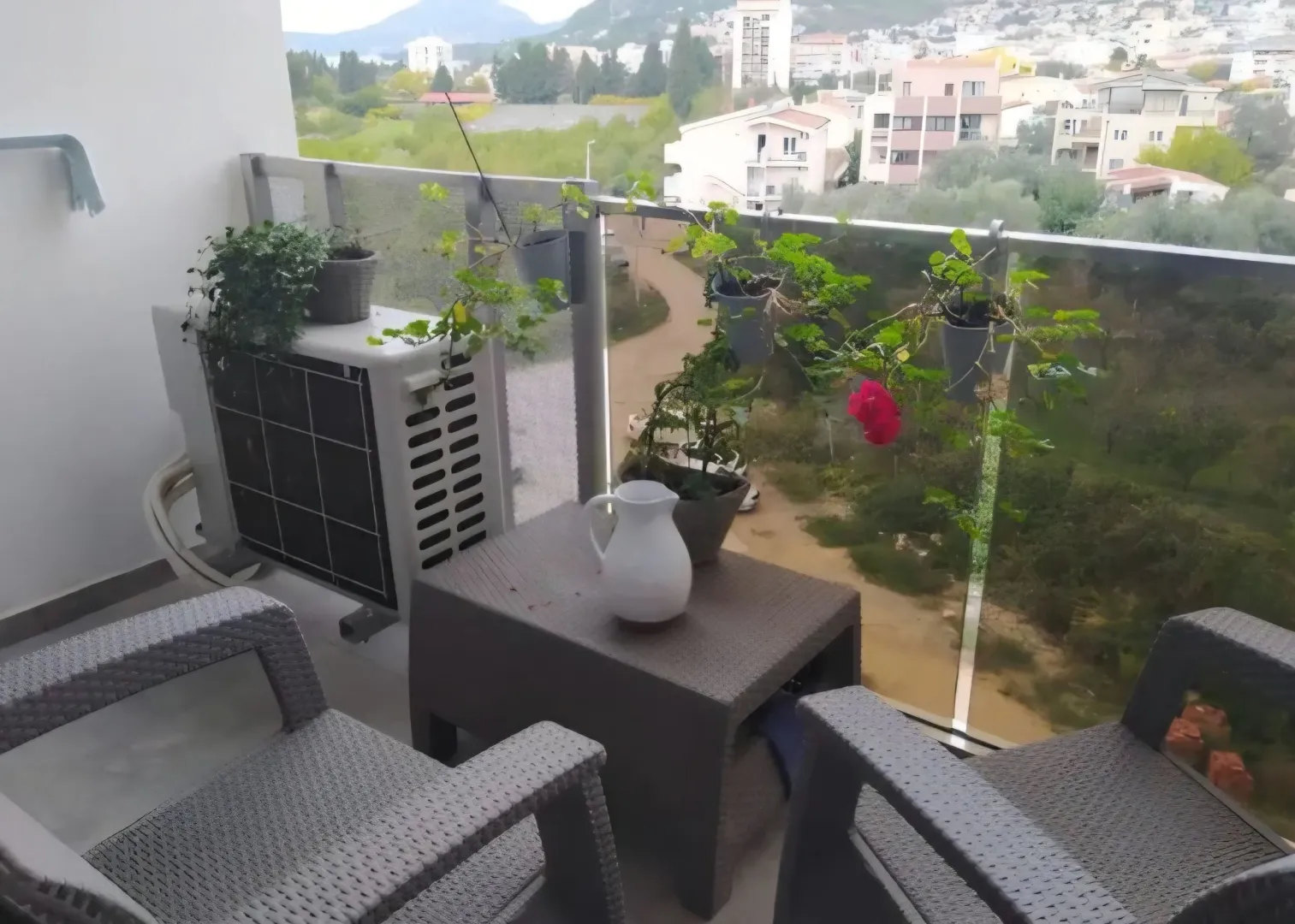 Rent, one bedroom apartment, 65m², Centar, Bar