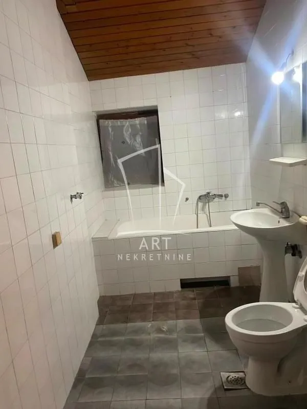 Sale, three bedroom apartment, 99m², Petlovo Brdo, Beograd