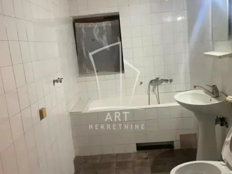 Sale, three bedroom apartment, 99m², Petlovo Brdo, Beograd - image 2