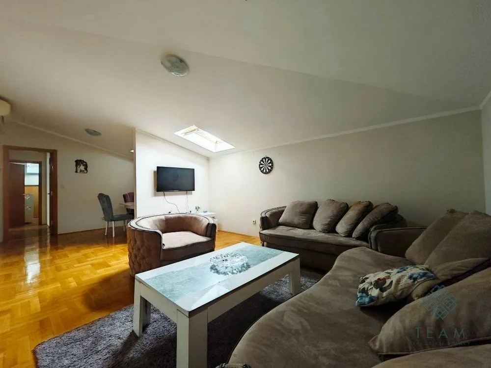 Prodaja, trosoban stan, 92m², Autobuska stanica, Podgorica