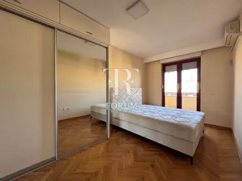 Izdavanje, jednosoban stan, 62m², Preko Morače, Podgorica - image 8