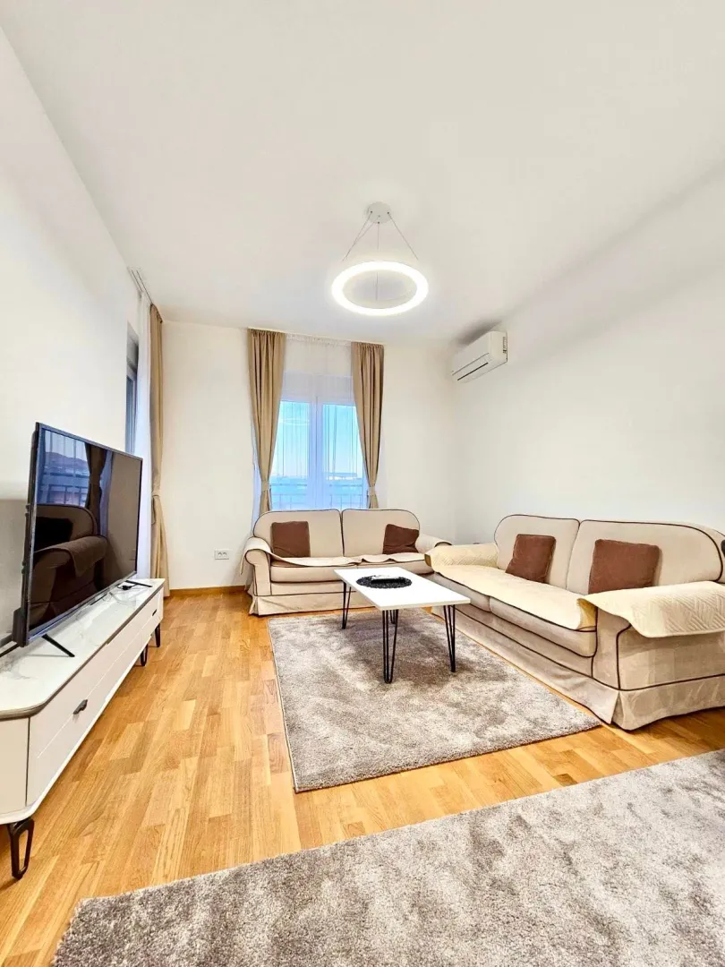 Rent, one bedroom apartment, 46m², Stari Aerodrom, Podgorica