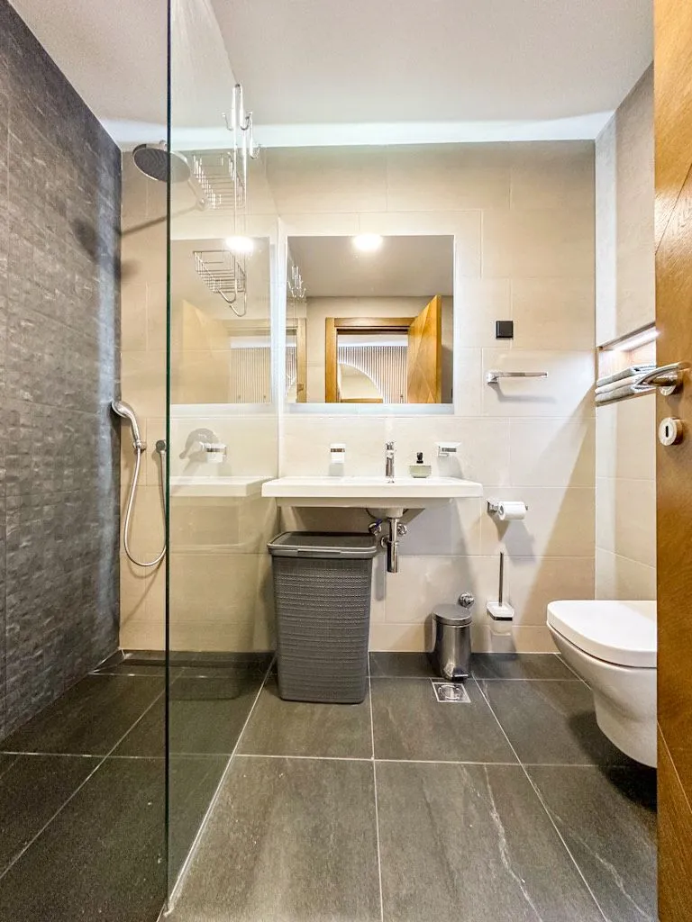 Izdavanje, jednosoban stan, 48m², Ljubović, Podgorica