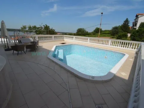 Prodaja, kuća, 760m², Višnjica, Palilula Sve Podlokacije - image 2