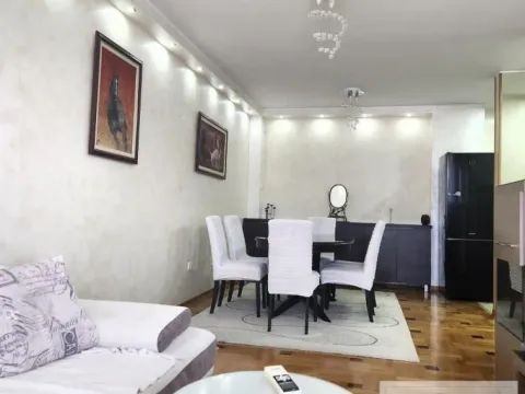 Izdavanje, trosoban stan, 102m², Bulevar patrijarha Pavla, Novi Sad Sve Podlokacije - image 18