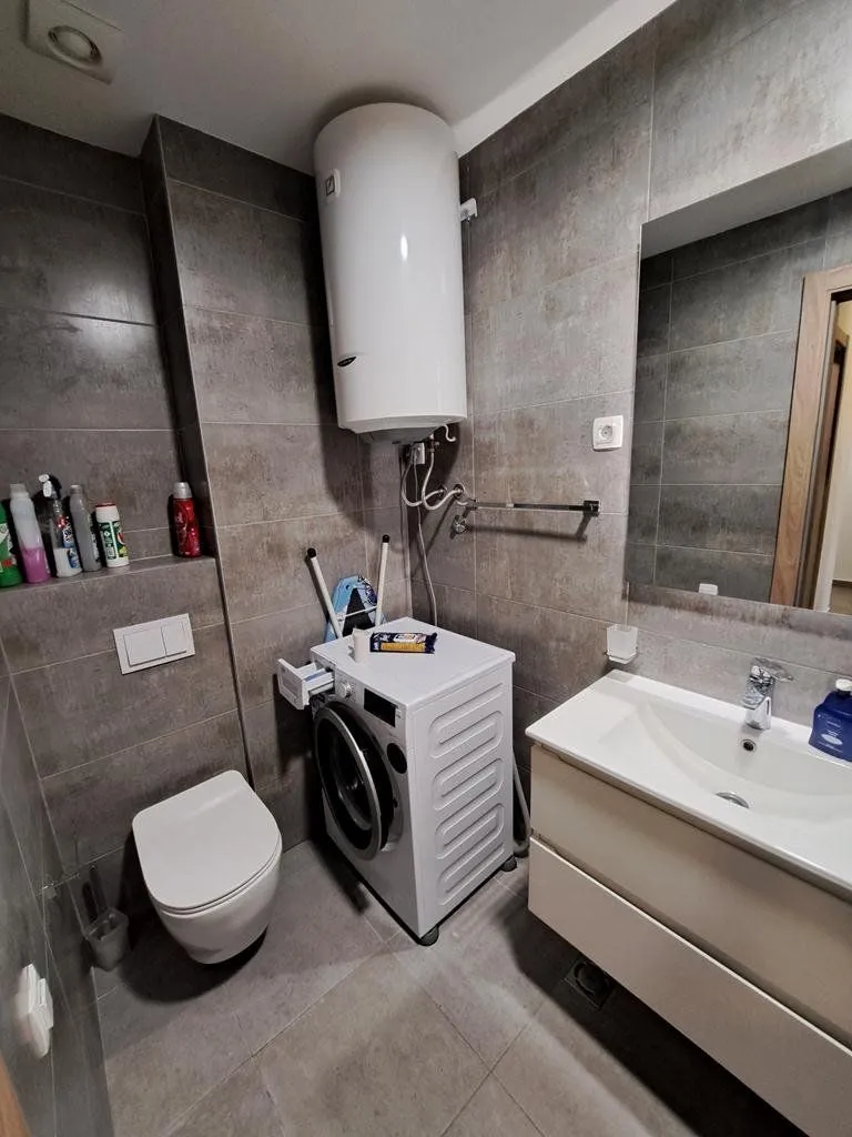 Izdavanje, dvosoban stan, 75m², Master Kvart, Podgorica