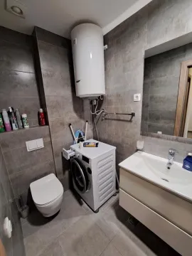 Izdavanje, dvosoban stan, 75m², Master Kvart, Podgorica - image 18