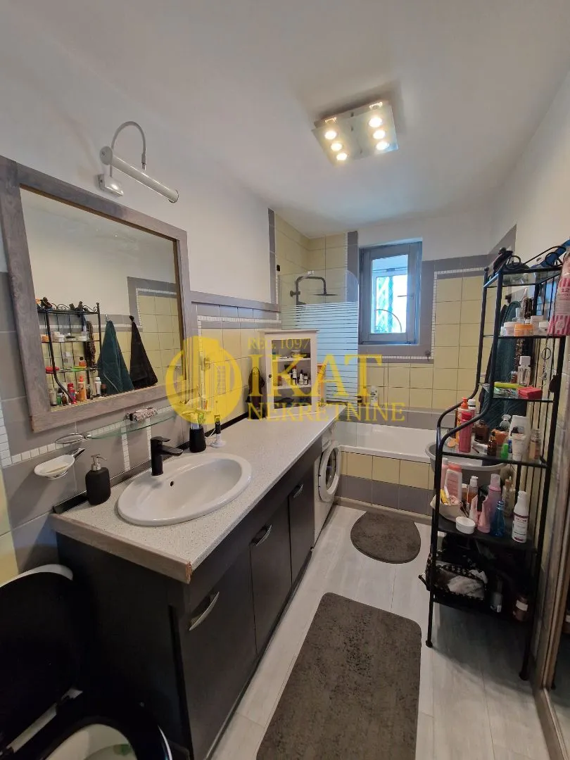 Prodaja, trosoban stan, 110m², Savski Venac, Beograd