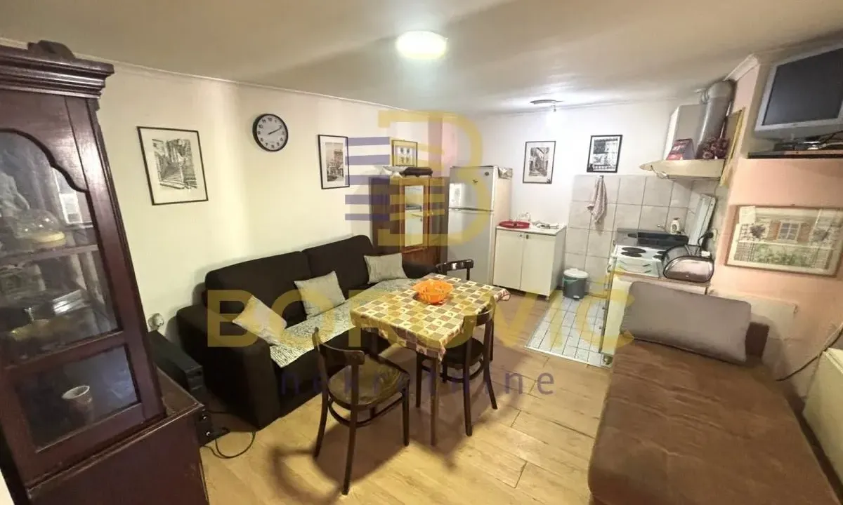 Rent, three bedroom apartment, 54m², Karaburma, Palilula Sve Podlokacije