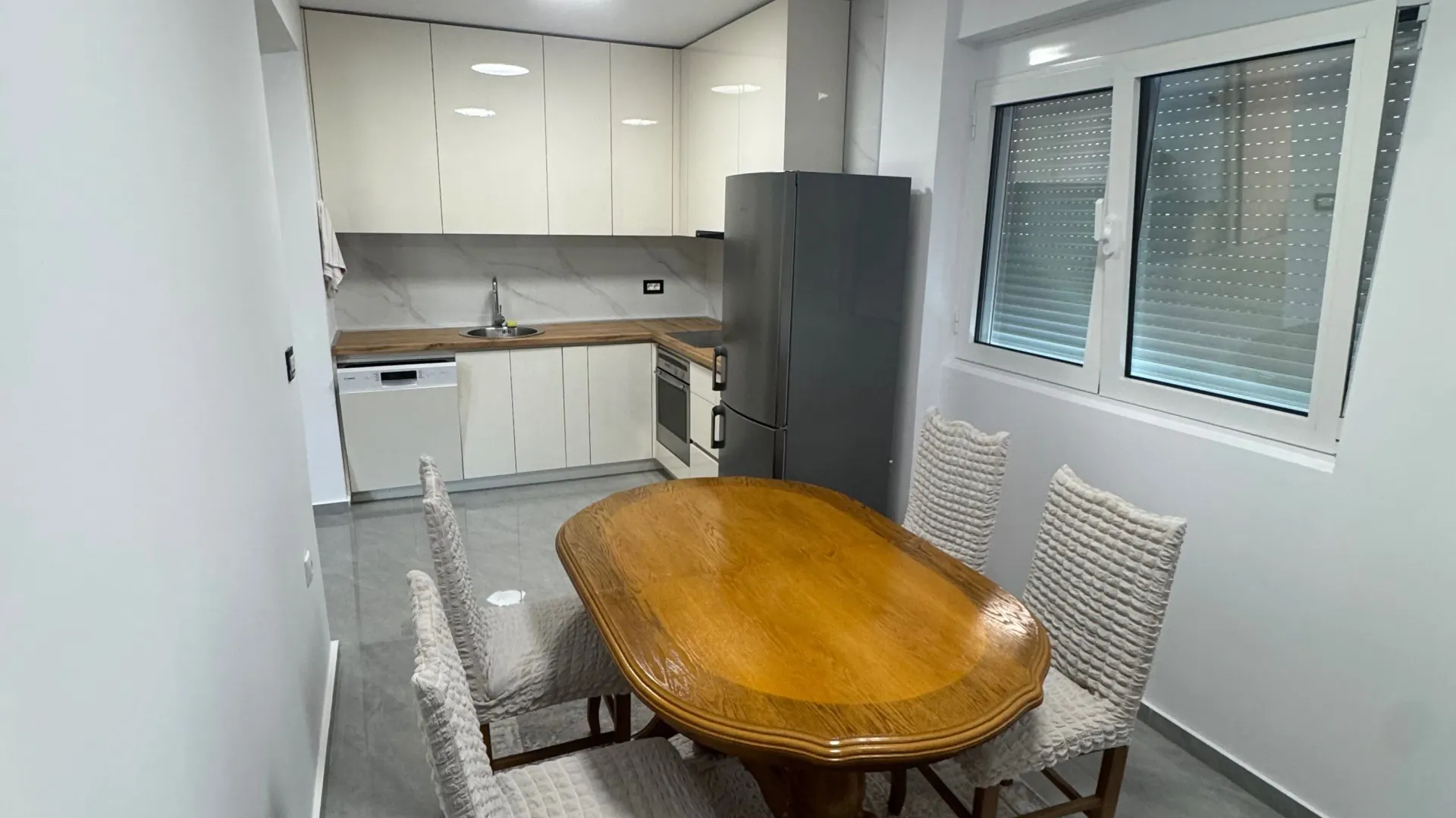 Rent, three bedroom apartment, 75m², Bjeliši, Bar