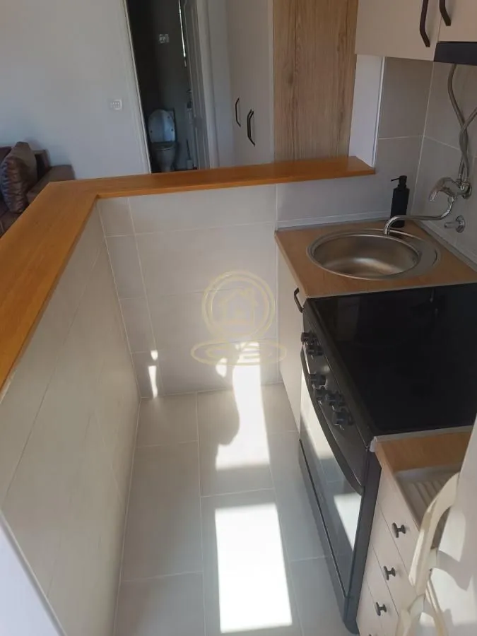 Izdavanje, garsonjera, 41m², Grbavica, Novi Sad Sve Podlokacije