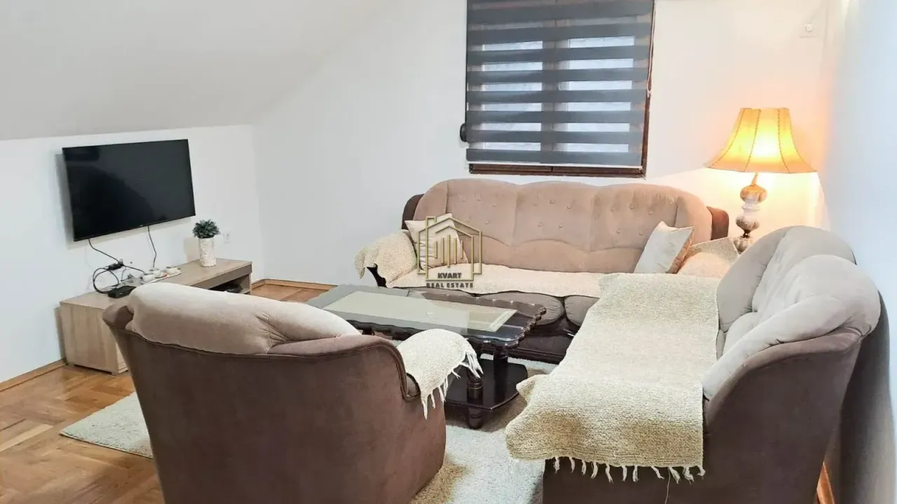 Izdavanje, jednosoban stan, 42m², Zelenika, Podgorica