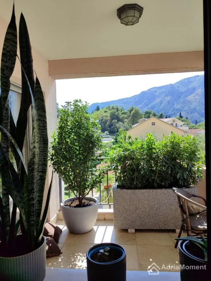 Prodaja, trosoban stan, 114m², Dobrota, Kotor