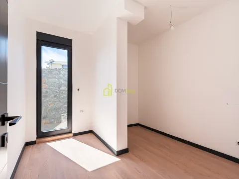 Sale, three bedroom apartment, 90m², Gorica C, Podgorica - image 9