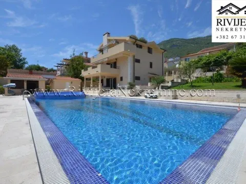 Prodaja, kuća, 396m², Baošići, Herceg Novi