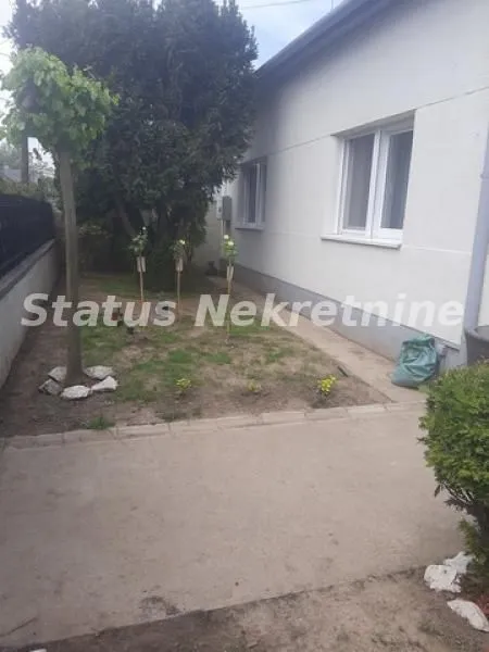 Prodaja, kuća, 157m², Salajka, Novi Sad Sve Podlokacije