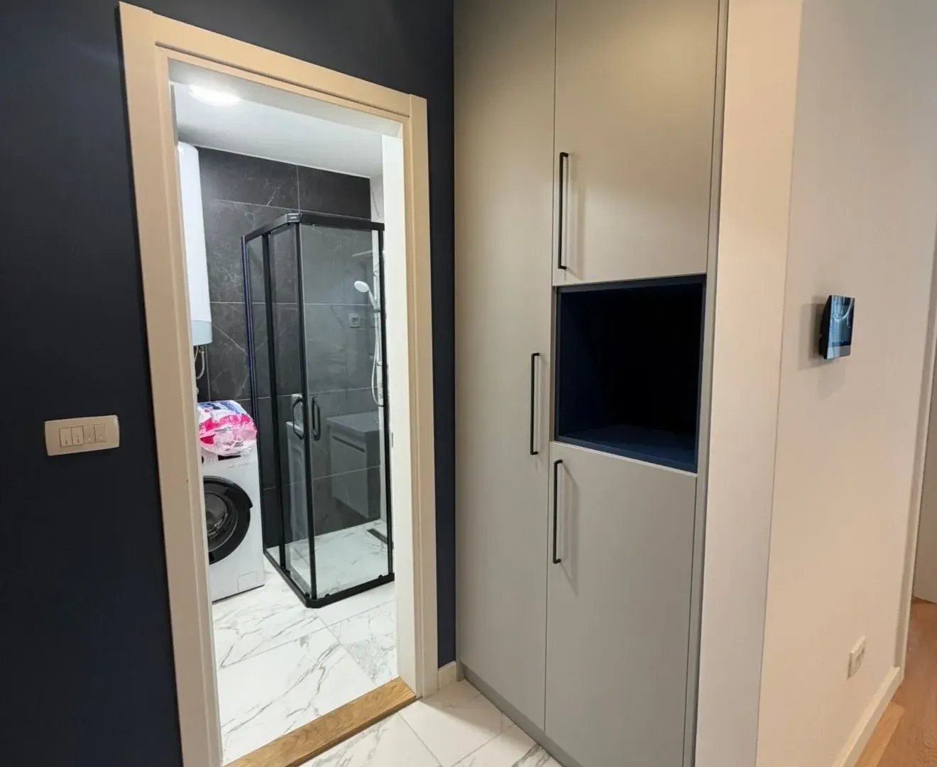 Izdavanje, jednosoban stan, 45m², Bijela, Herceg Novi