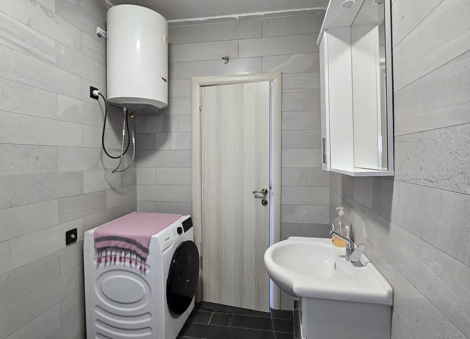 Prodaja, plac, 104m², Tološi, Podgorica