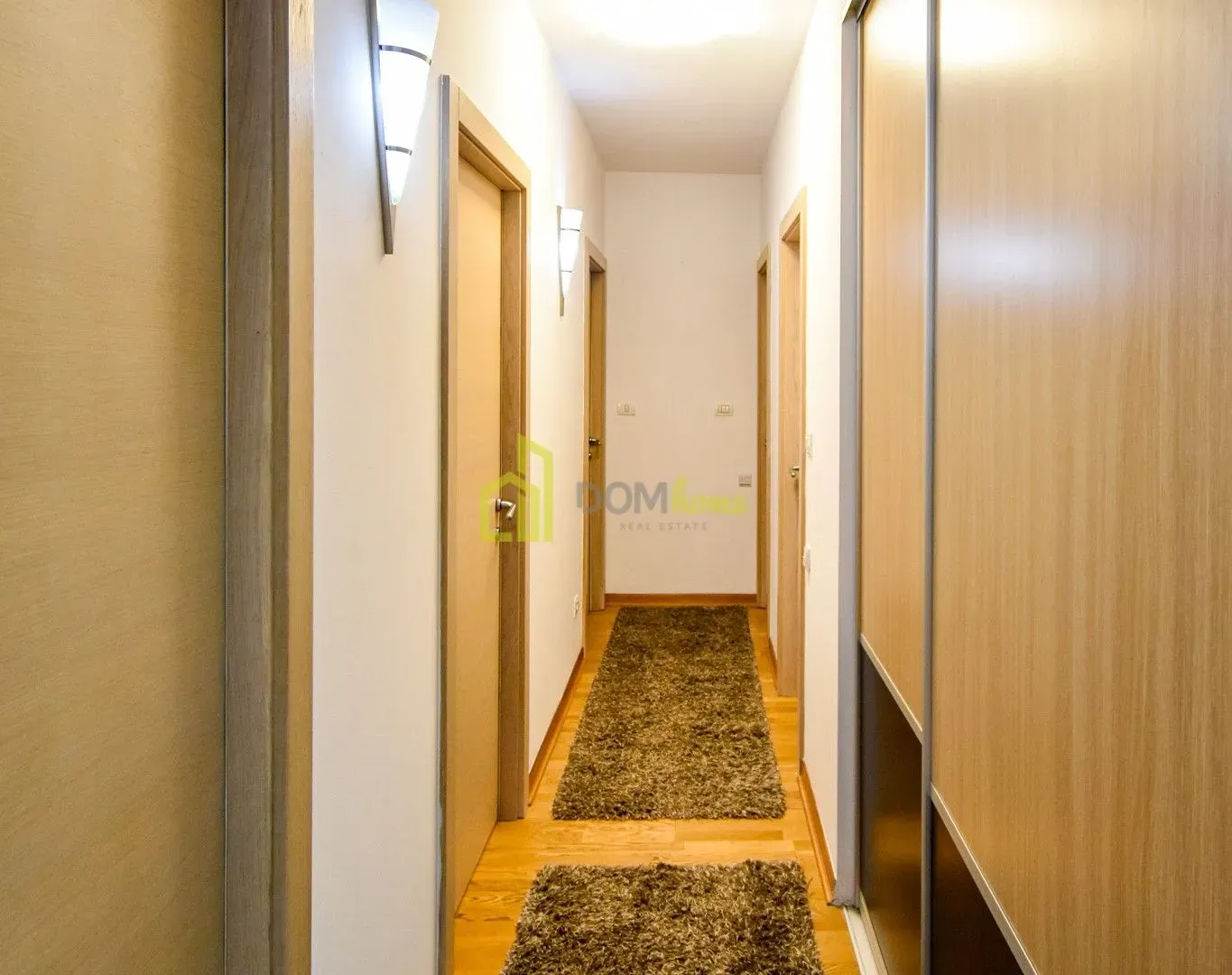Rent, three bedroom apartment, 120m², City Kvart, Podgorica