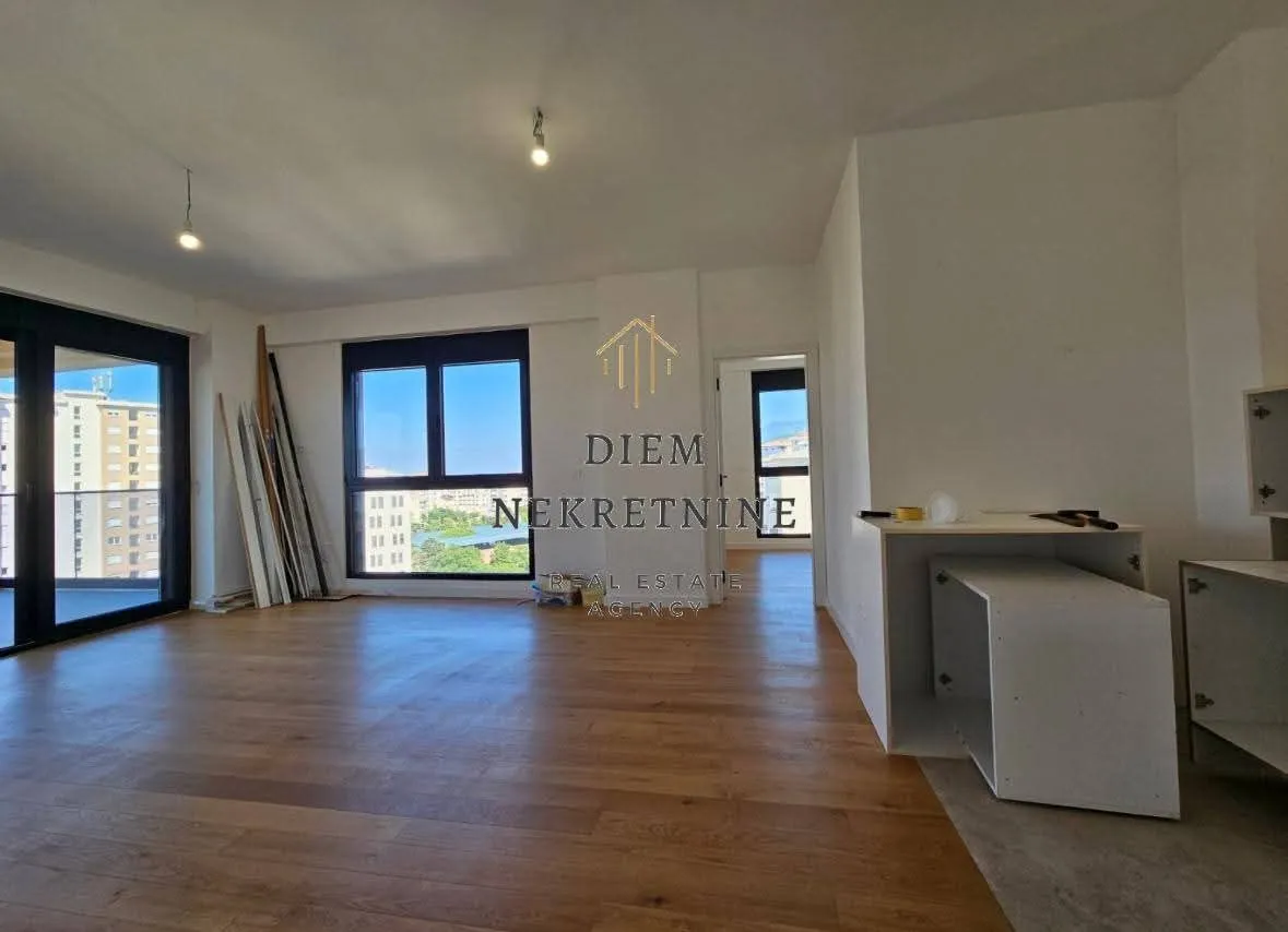 Sale, two bedroom apartment, 80m², Centar, Bar