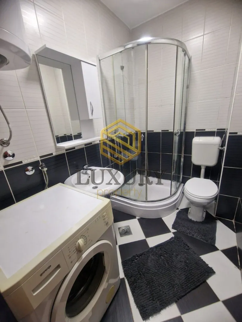 Prodaja, jednosoban stan, 37m², Blok 9, Podgorica