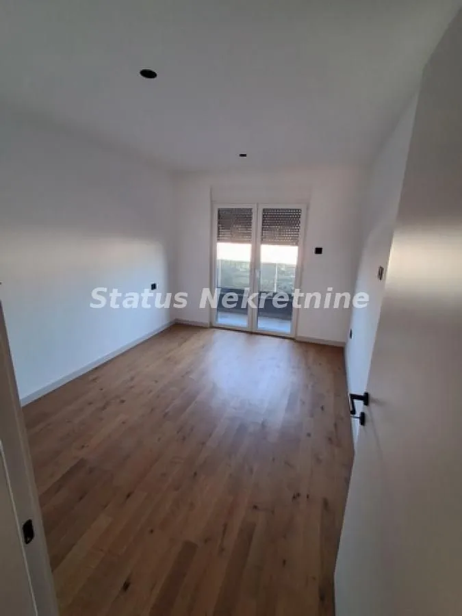 Prodaja, stan, 210m², Telep, Novi Sad Sve Podlokacije