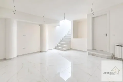 Izdavanje, poslovni prostor, 67m², Palilulska Pijaca, Palilula Sve Podlokacije - image 2