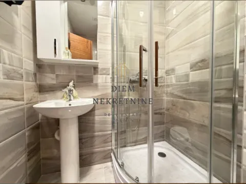 Rent, office space, 56m², City Kvart, Podgorica - image 4