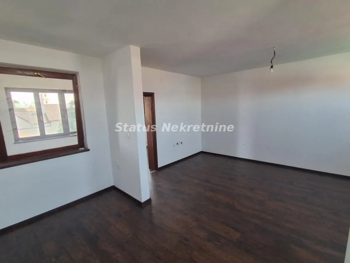 Izdavanje, trosoban stan, 80m², Futog, Novi Sad Sve Podlokacije