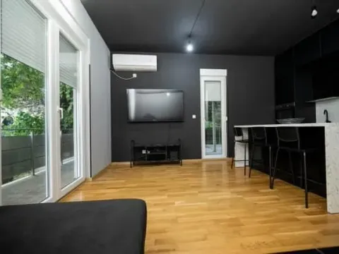 Rent, one bedroom apartment, 63m², Momišići, Podgorica - image 6