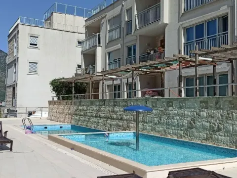 Prodaja, dvosoban stan, 75m², Dobrota, Kotor - image 9