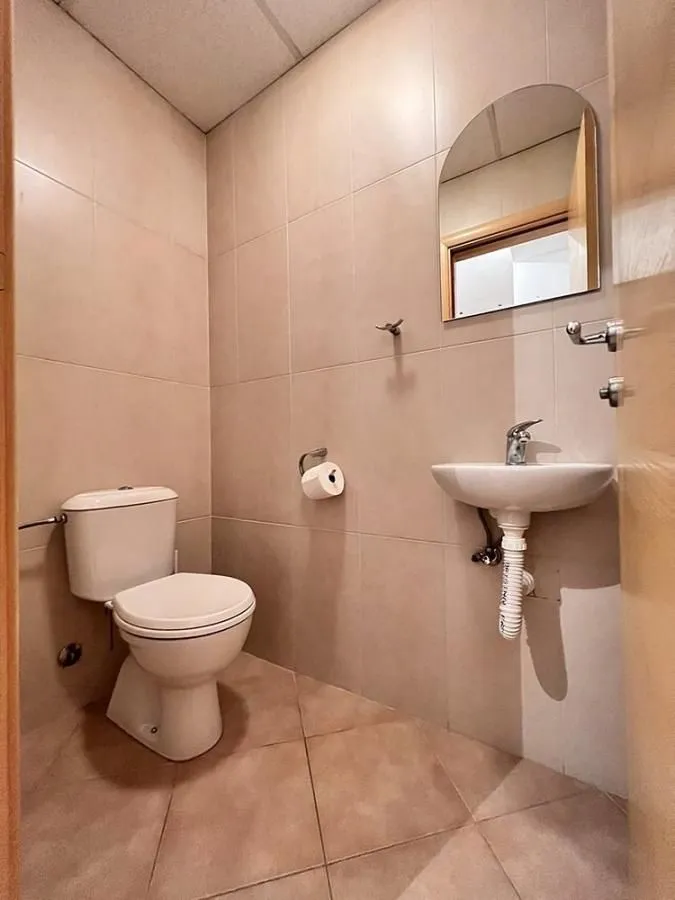 Izdavanje, stan, 142m², Salajka, Novi Sad Sve Podlokacije
