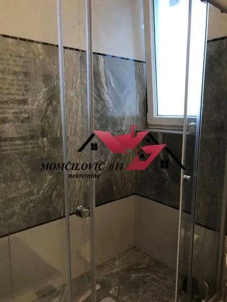 Prodaja, trosoban stan, 78m², Savski Venac, Beograd