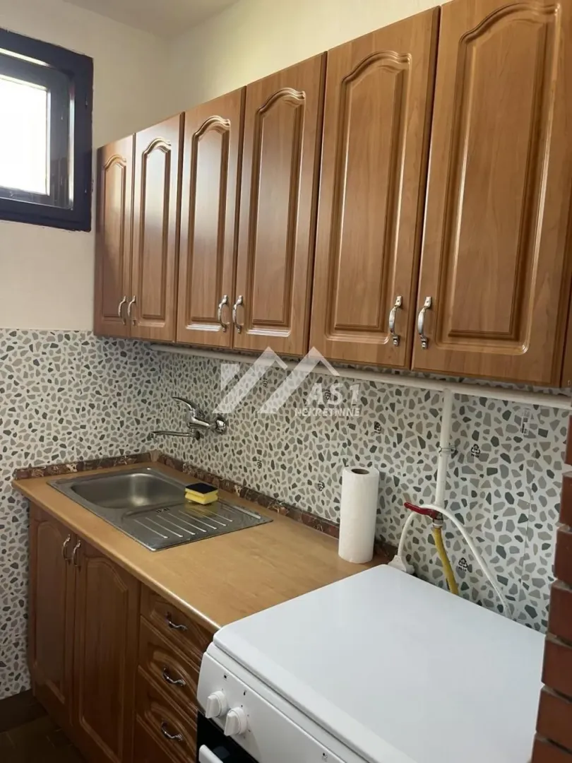 Izdavanje, kuća, 100m², Veternik, Novi Sad Sve Podlokacije