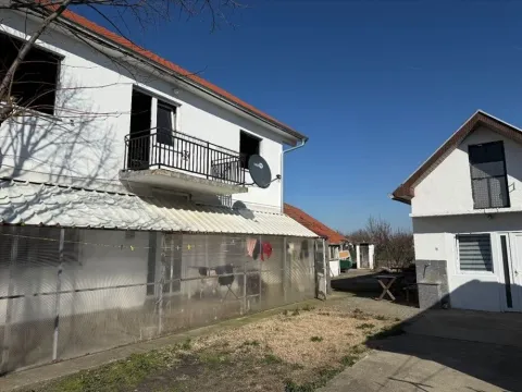 Sale, house, 274m², Centar, Stara Pazova - image 2