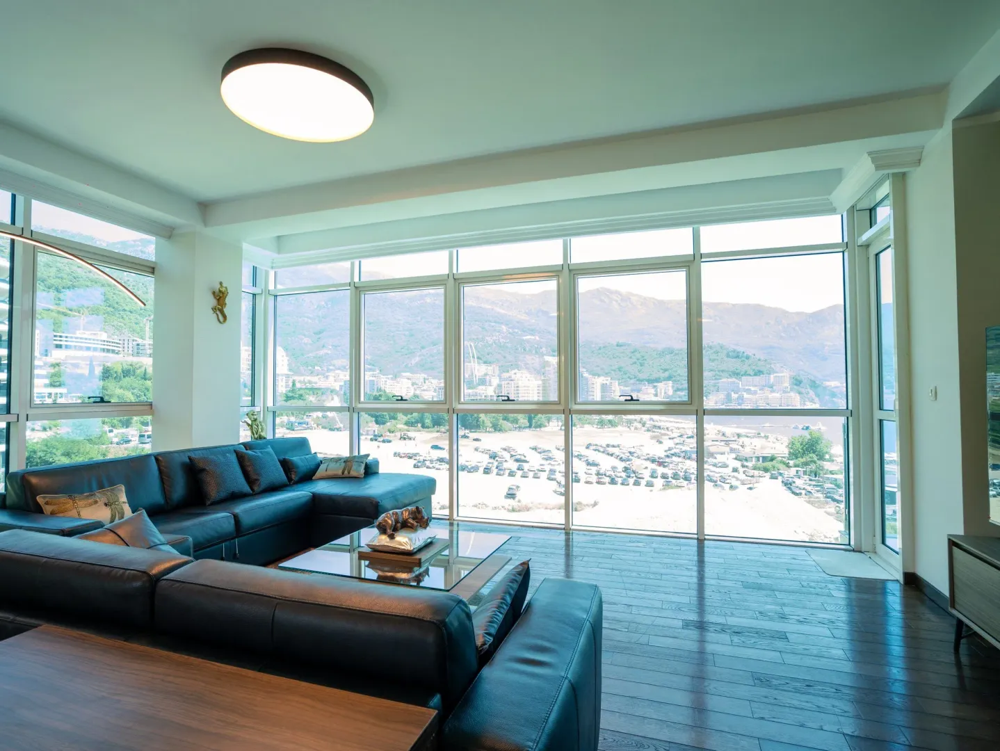 Sale, two bedroom apartment, 89m², Bečići, Budva