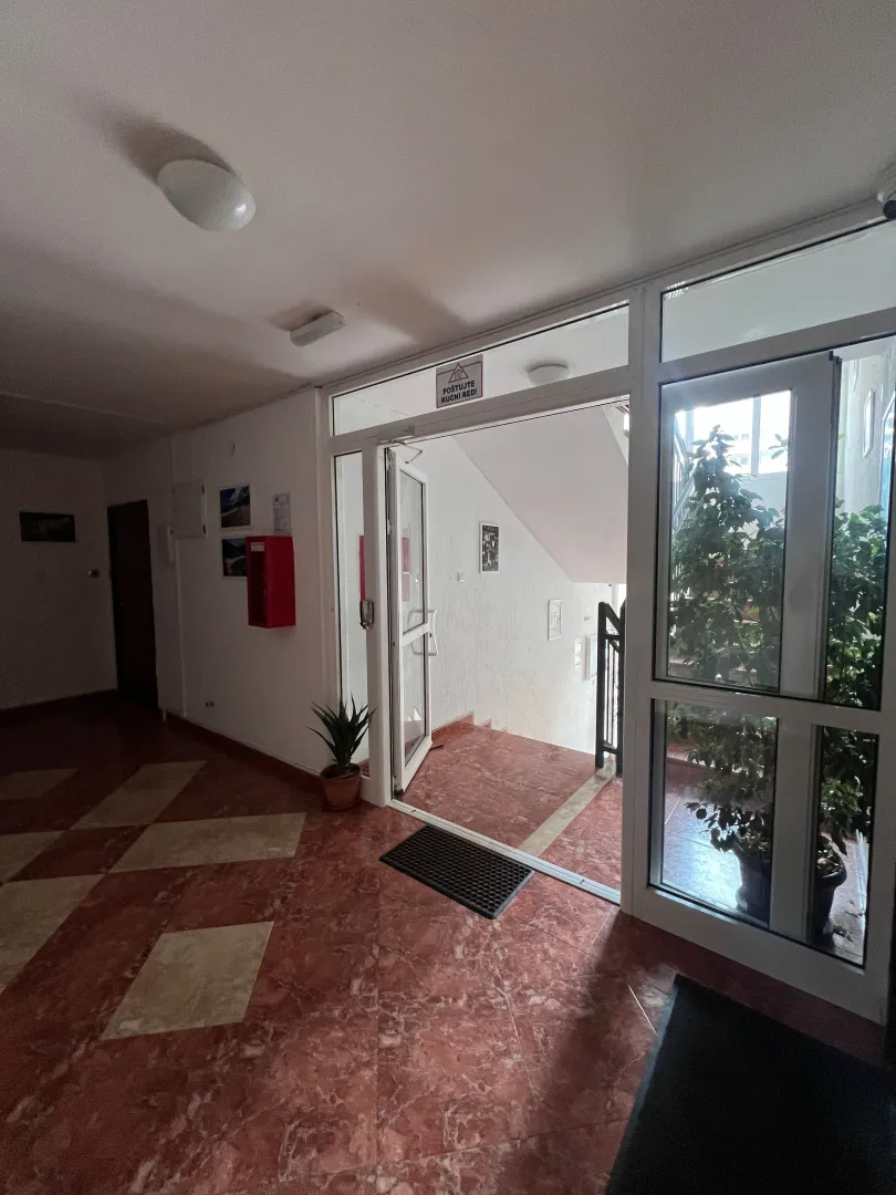 Rent, two bedroom apartment, 70m², Makedonsko naselje, Bar
