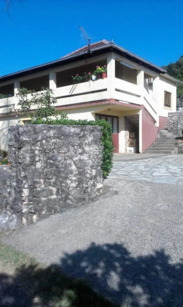 Prodaja, kuća, 180m², Novo Selo, Danilovgrad